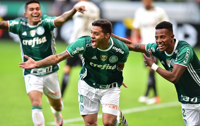Cleiton Xavier comemora gol Palmeiras X Corinthians (Foto: Marcos Ribolli)