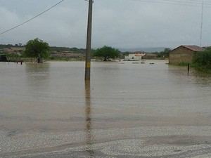 Parte da cidade ficou debaixa d'água no domingo (24) (Foto: Josa Coelho/Arquivo Pessoal)
