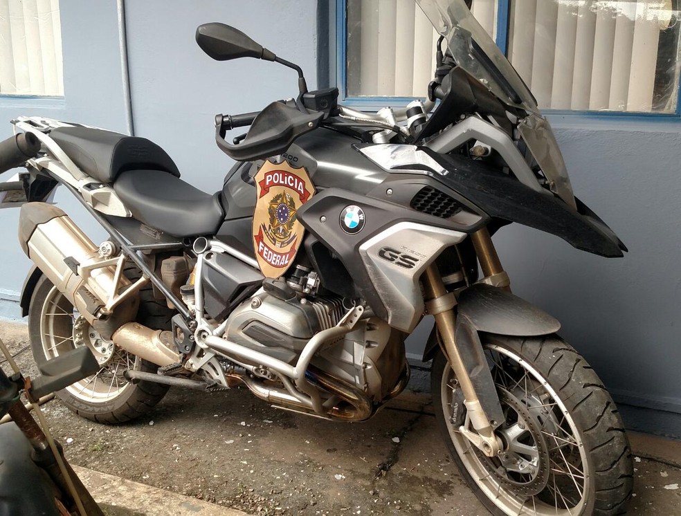 Moto apreendida para ser devolvida ao CRO — Foto: PF/Divulgação