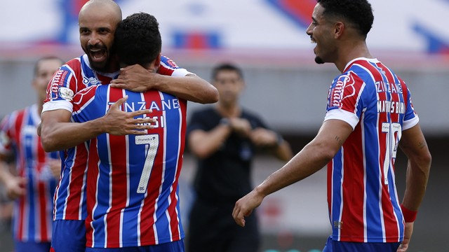 Thaciano comemora gol marcado contra o CRB