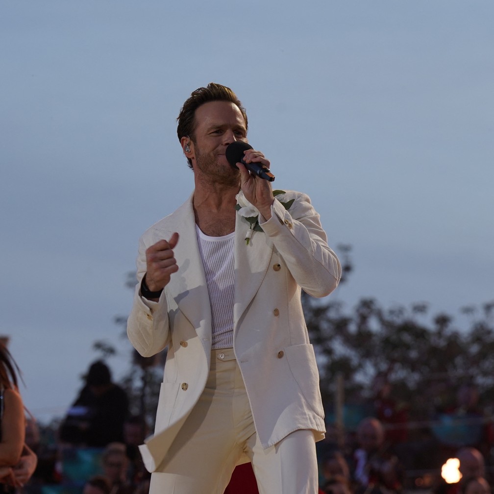 Olly Murs durante apresentação no show de coroação do Rei Charles III, em Londres, em 7 de maio de 2023 — Foto: Arthur Edwards/Pool via Reuters