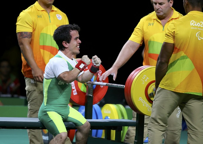 Bruno Carra halterofilismo Paralimpíada Rio 2016 (Foto: Pilar Olivares/Reuters)