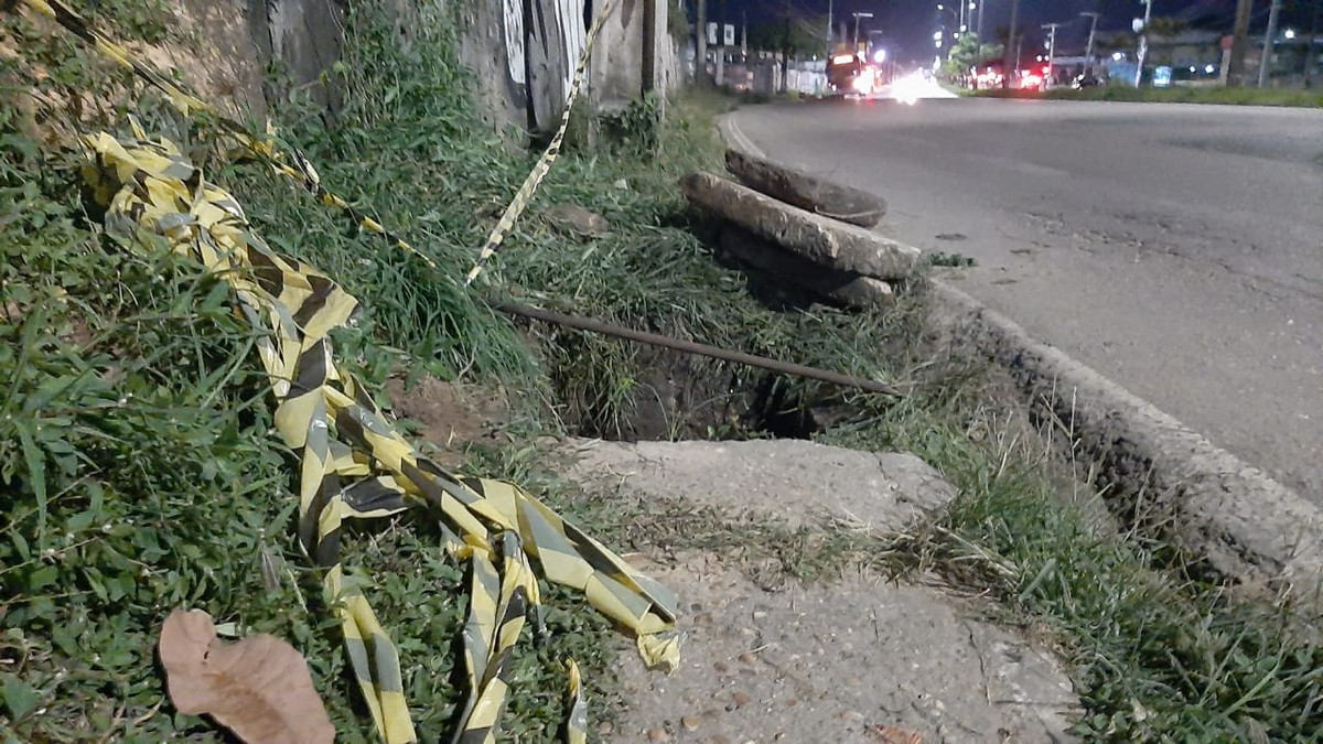 Suspeito de cometer assaltos fica preso mais de 2h dentro de bueiro com medo de ser linchado - Vimarsana News