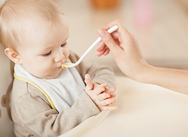bebê; papinha; alimentação (Foto: Getty Images)