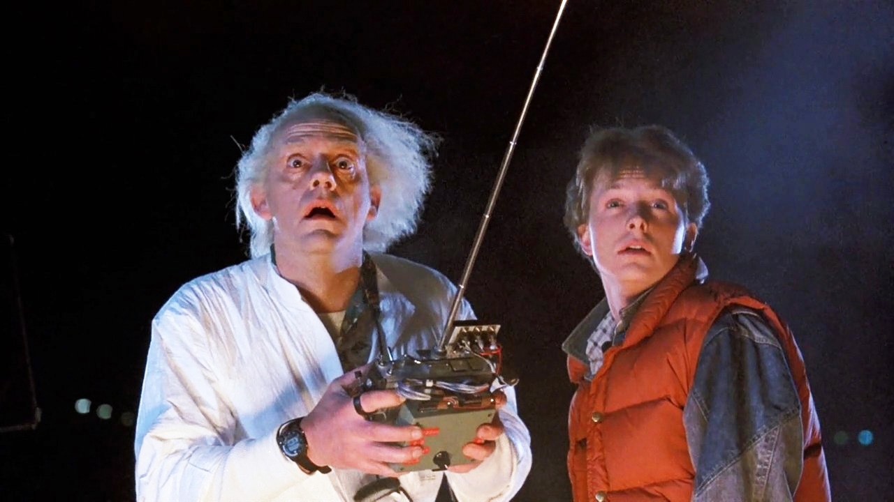 Christopher Lloyd e Michael J. Fox em cena de De Volta Para o Futuro (1985) (Foto: Divulgação)