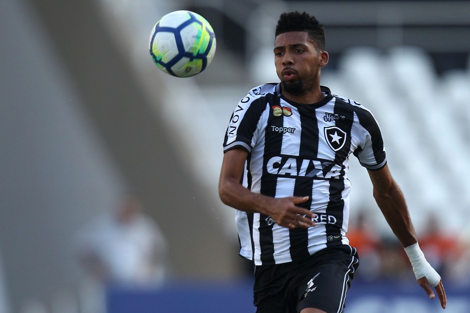 Em conversas por Erik, Botafogo e Palmeiras abrem negociação por Matheus Fernandes