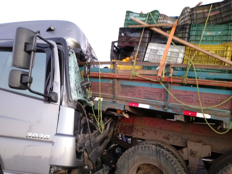 Engavetamento interdita a Rodovia Raposo Tavares e provoca mortes em Sorocaba — Foto: Arquivo Pessoal
