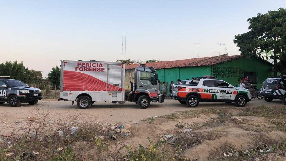 Perícia foi acionada para apurar caso — Foto: Paulo Sadat/SVM