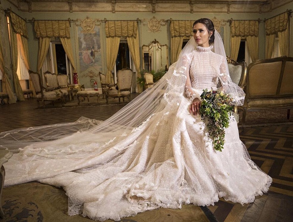 Homeless Diligence race Retrospectiva: os 12 vestidos de noiva mais lindos do ano | Noiva | vogue
