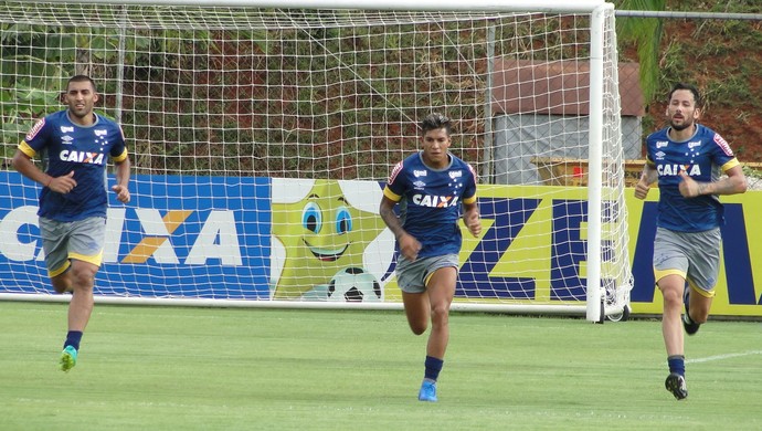 Treinos puxados marcam quinto dia de pré-temporada na Toca da Raposa