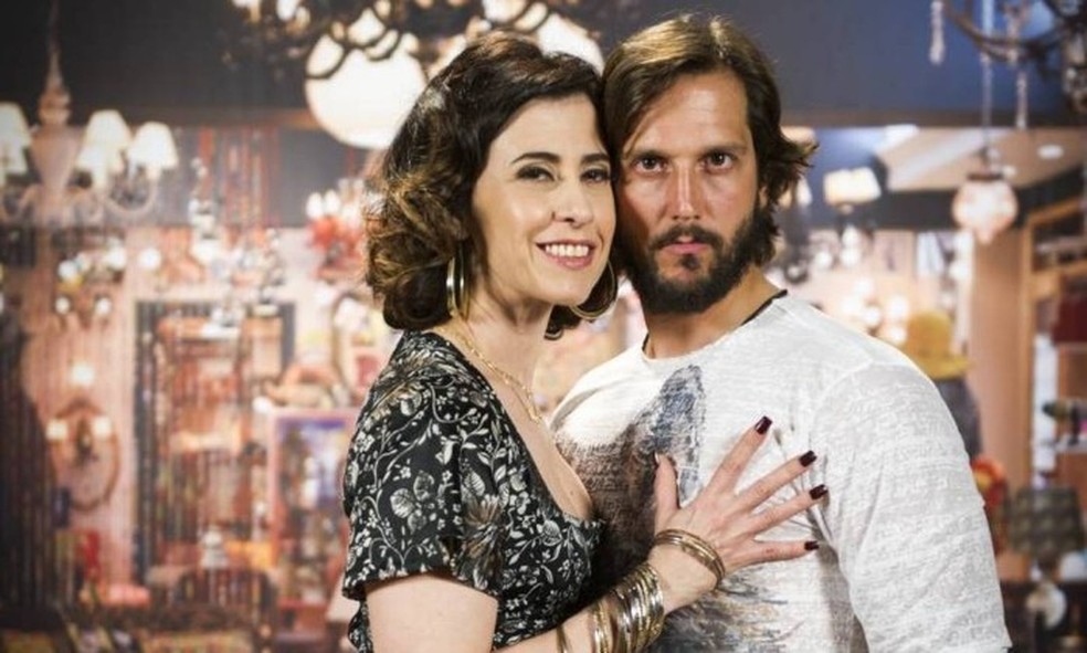 Entre tapas e beijos lista relembra casais que marcaram novelas e séries Dia dos Namorados