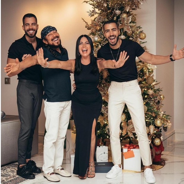 Bell Marques com  Ana Marques, e com os filhos Rafael e Felipe (Foto: Instagram)