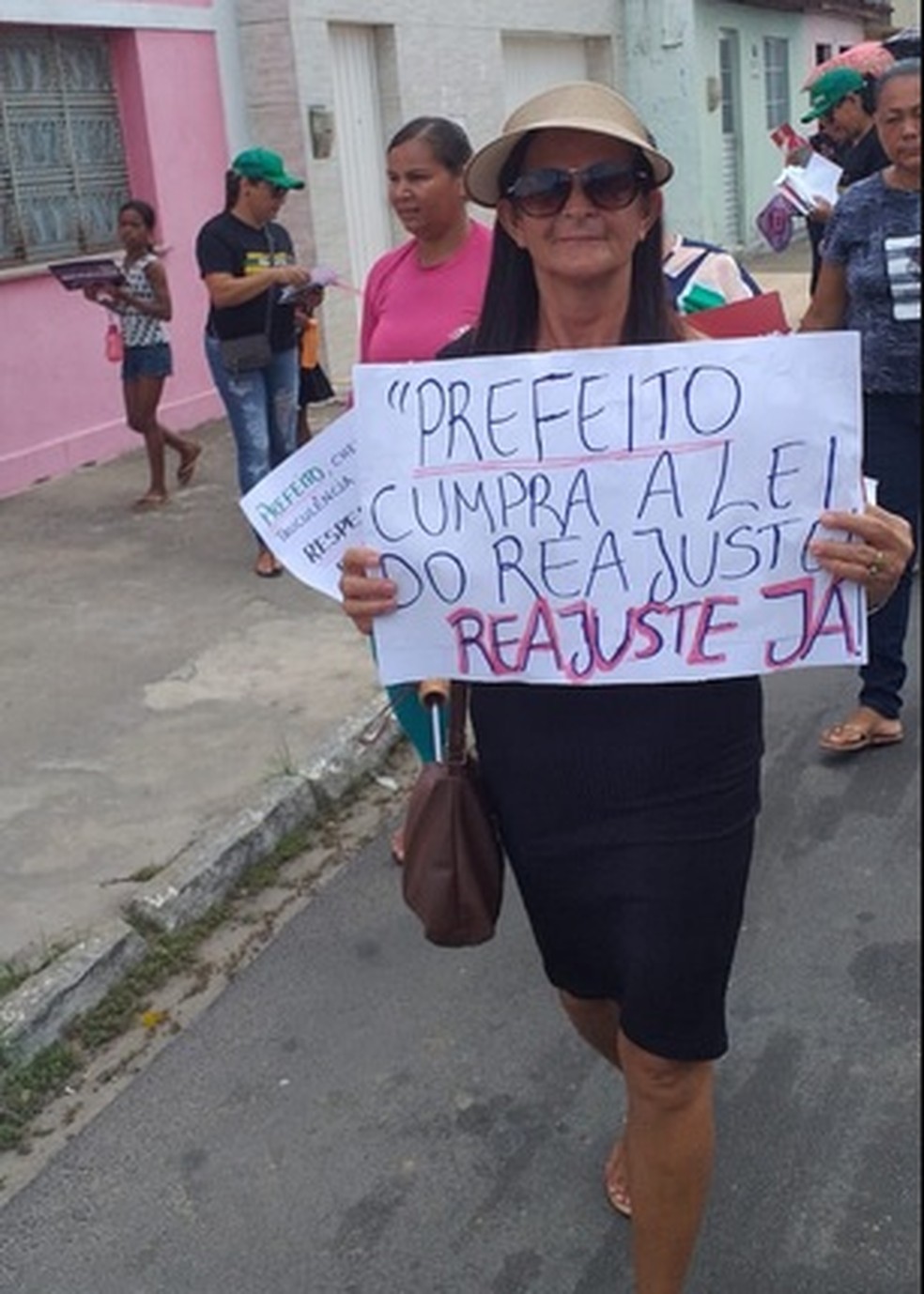 Protesto dos servidores da educação de Murici, AL — Foto: Ascom/Sinteal