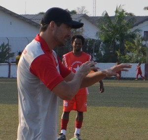Edson Júnior, técnico Rio Branco-AC (Foto: Murilo Lima)