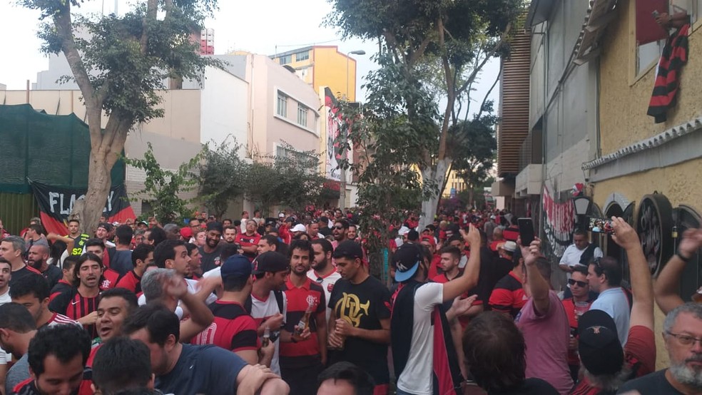 Torcida do Flamengo em Lima — Foto: GloboEsporte.com