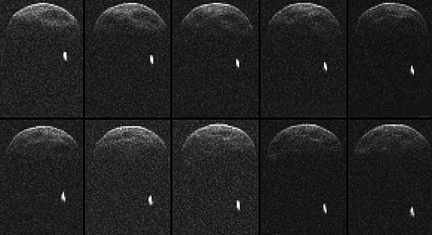 Sequência de imagens mostra asteroide e sua lua (ponto branco, à direita) (Foto: Nasa/JPL-Caltech/GSSR )