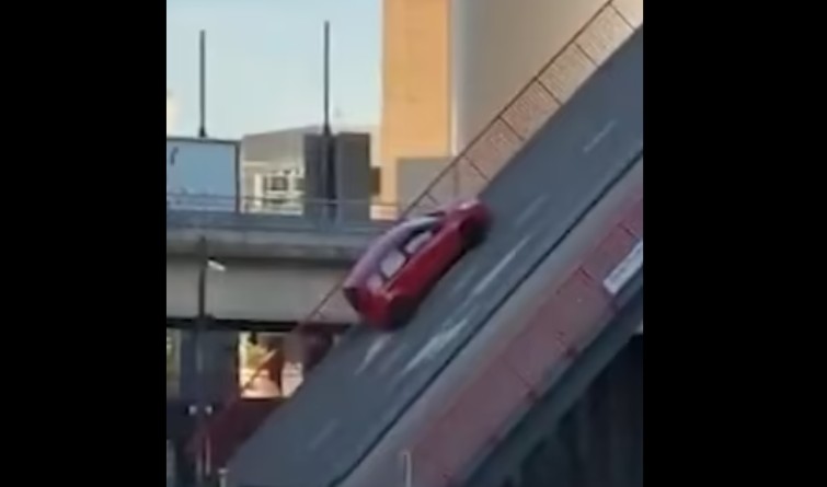 Ponte começou a abrir com caso em cima (Foto: Reprodução/Twitter)