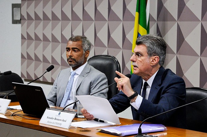 Romário e Romero Jucá, CPI do futebol (Foto: Edilson Rodrigues/Agência Senado)