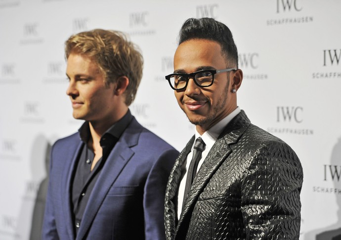 Lewis Hamilton e Nico Rosberg em jantar de gala da IWC (Foto: Getty Images)
