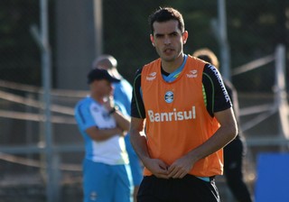 Rhodolfo segue em tratamento e deve voltar aos treinos a partir de quarta