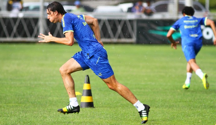 Grêmio observa mercado sem pressa e procura nomes com perfil Geromel