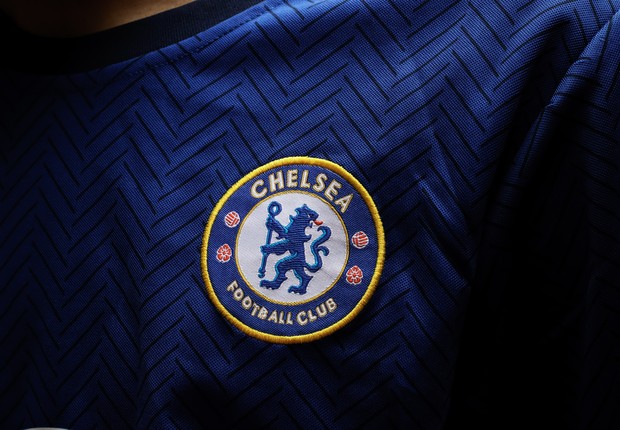 Empresário inglês faz oferta de 4 bilhões de libras pelo Chelsea