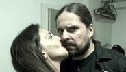 Morre a produtora e mulher de Andreas Kisser, do Sepultura