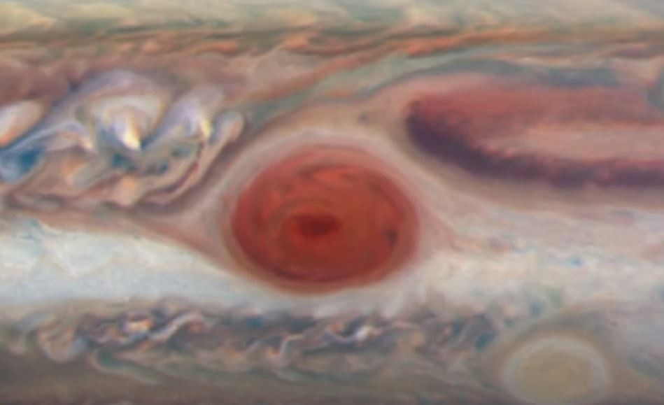 Grande Mancha Vermelha de Júpiter é uma tempestade que se agita há séculos (Foto: HubbleESA/Reproução/Youtube)