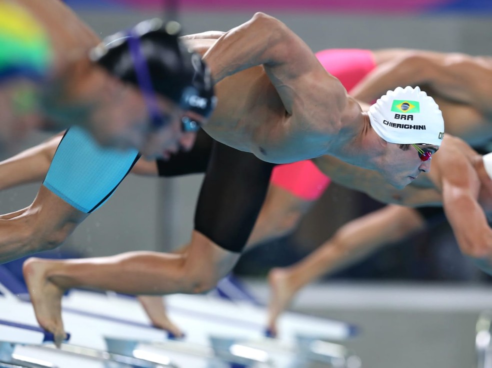 Marcelo Chierighini larga na prova dos 100m livre — Foto: Ricardo Bufolin/Panamerica Press