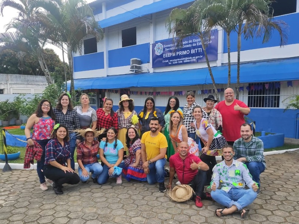 Professores da Escola Primo Bitti — Foto: Bárbara Arrigoni/Arquivo pessoal
