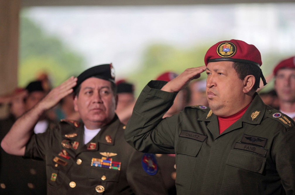 Talvez a principal diferença entre a Venezuela de 10 anos atrás e a de agora tenha nome e sobrenome: Hugo Rafael Chávez Frías — Foto: Miraflores Palace/Reuters