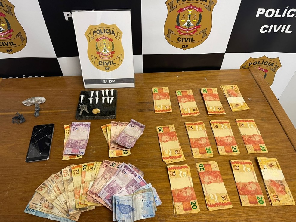 Suspeito de tráfico de drogas tenta engolir chaves para fugir de abordagem policial e passa mal no DF