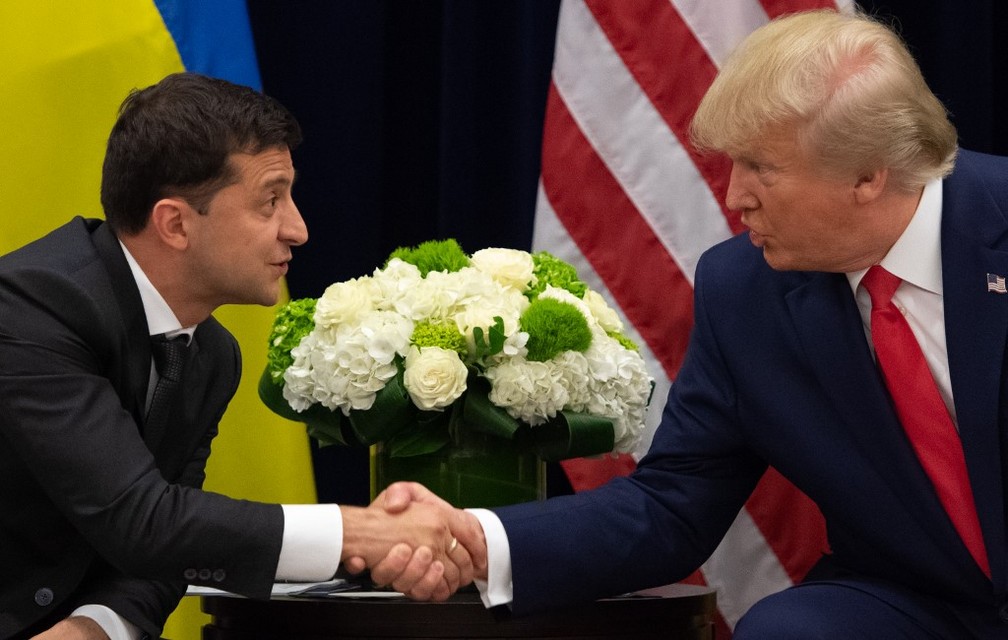 Volodymyr Zelensky e Donald Trump durante encontro em Nova York, em 25 de setembro de 2019 — Foto: Saul Loeb / AFP
