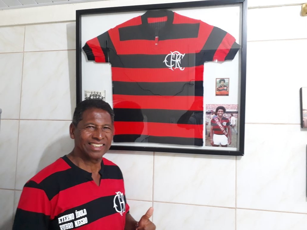 Ramirez continua no Brasil, virou torcedor do Flamengo e tem até quadros em casa — Foto: Arquivo Pessoal