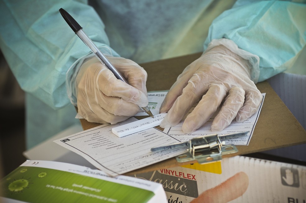 Teste rápido para Covid-19 no Distrito Federal  — Foto: Breno Esaki/Agência Saúde