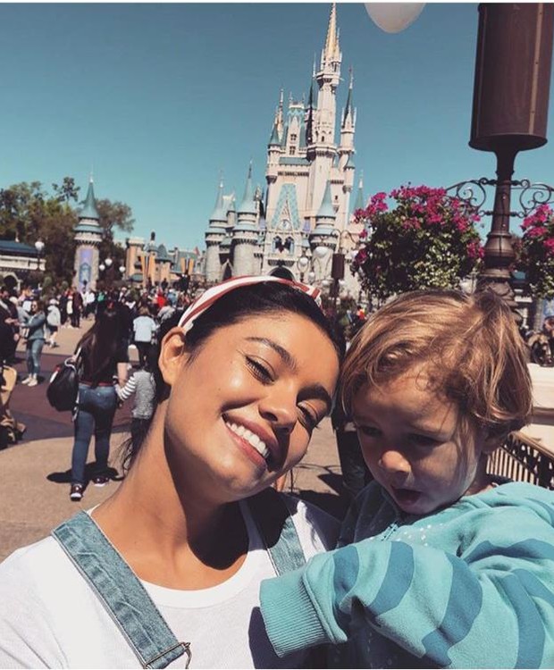 Sophie Charlotte compartilha #tbt de viagem à Disney e mostra o filho de três anos tocando bateria (Foto: Instagram/ Reprodução)