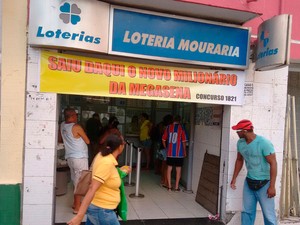 Lotérica onde milionário fez aposta fica no bairro de Nazaré, em Salvador (Foto: Alan Tiago Alves/G1)
