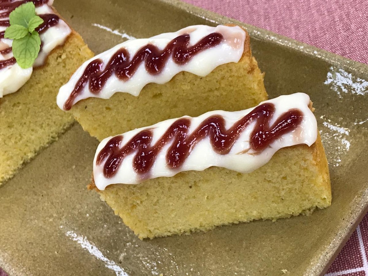 Bolo De Fubá Com Requeijão