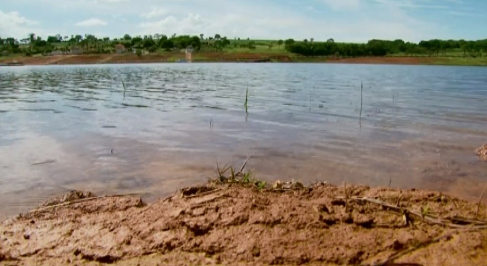 Nível de Furnas continua abaixo da cota mínima mesmo após Resolução da Agência Nacional das Águas — Foto: Cacá Trovó/EPTV