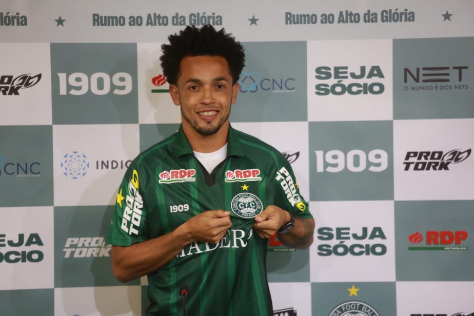 Rafinha Se Emociona Em Volta Ao Coritiba E Nao Fala Em Aposentadoria Estou Aqui De Corpo E Alma Coritiba Ge