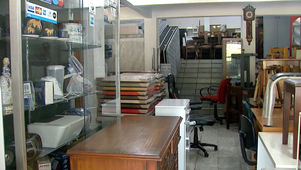 Movimento em lojas de móveis usados sobe 50 com a chegada de novos