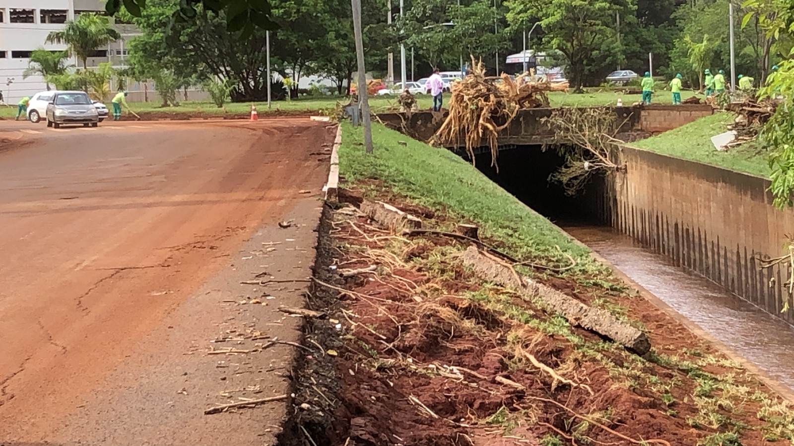 Após forte chuva e estragos em Campo Grande, cidade passa por trabalho de rescaldo e fiscalização