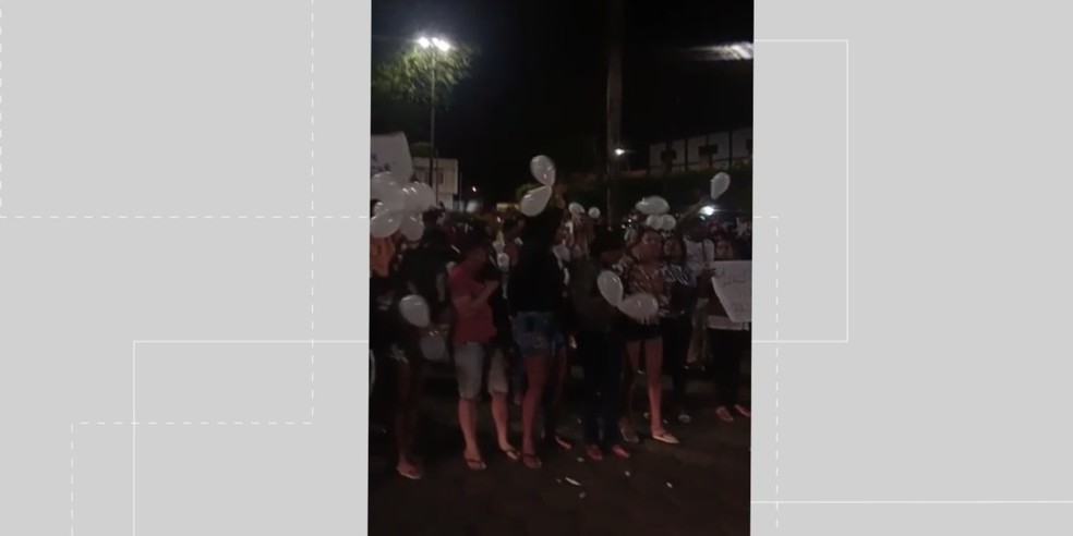 Protesto em Itapetinga, no sudoeste da Bahia — Foto: Reprodução/Redes sociais