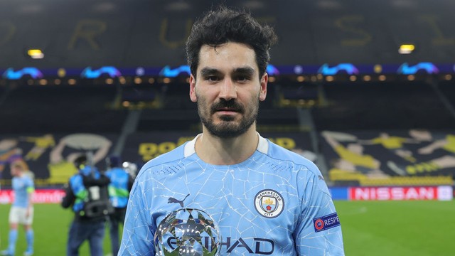 Gündogan foi eleito o craque do jogo entre Borussia Dortmund e Manchester City