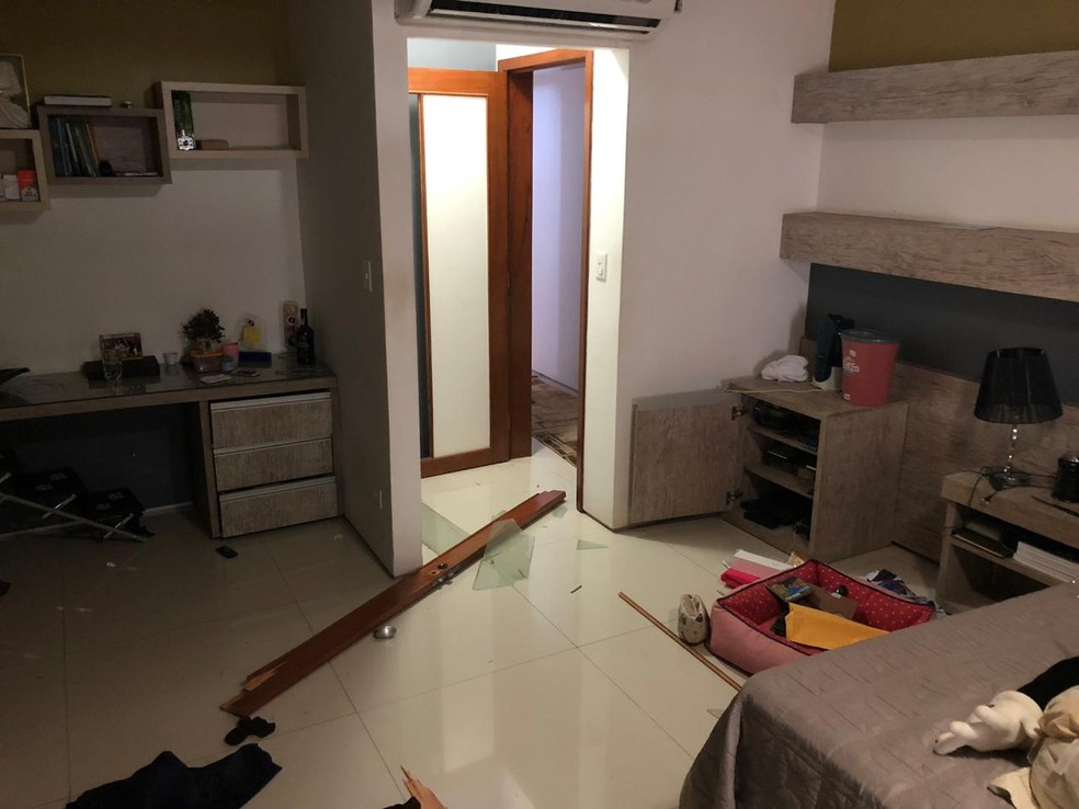 Homens armados invadiram residência, renderam família e fizeram um arrastão na casa de vereador em Teresina  — Foto: Arquivo Pessoal