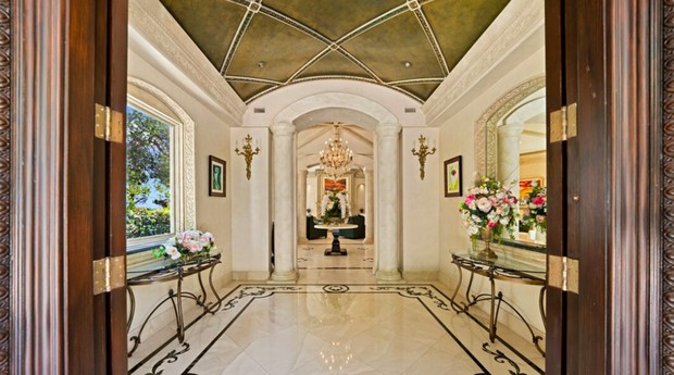 Por dentro da mansão de US$ 26 milhões em Beverly Hills que já pertenceu a um bilionário russo (Foto: The Agency)