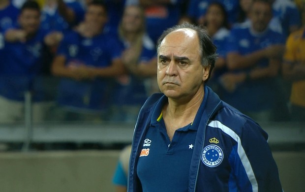 Nelinho defende Marcelo Oliveira, após frustrações na Copa do Brasil