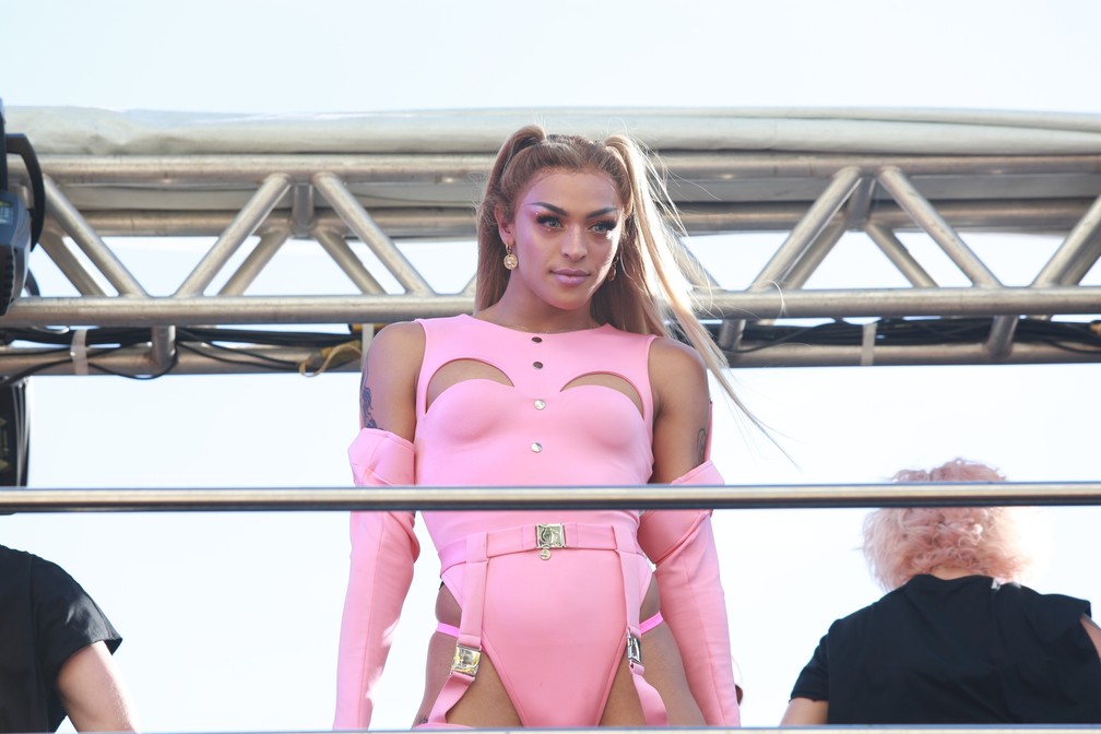 Pabllo Vittar no quinto dia de carnaval em Salvador — Foto: Mauro Zaniboni /Ag Haack