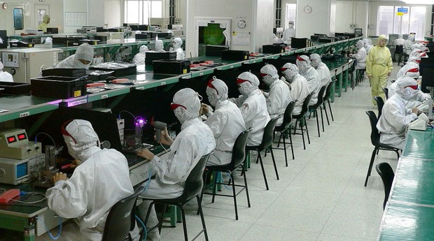 Fábrica da Foxconn na China (Foto: Steve Jurvetson / Wikimedia Commons)