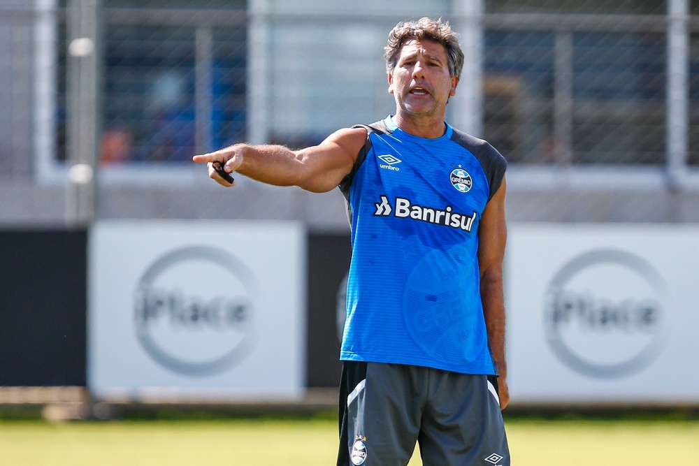 Renato comanda treino técnico e evita indicar Grêmio para 1º jogo da Recopa